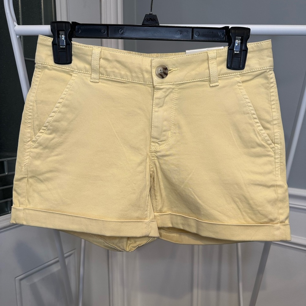 NWT SO Yellow Women’s Midi Shorts